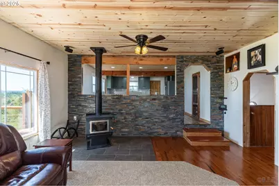 70392 Schumacher Rd, Rainier, OR 97048 - Photo 4