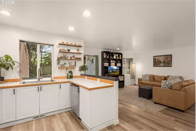 5098 NE Schoeler Cir, Hillsboro, OR 97124 - Photo 8