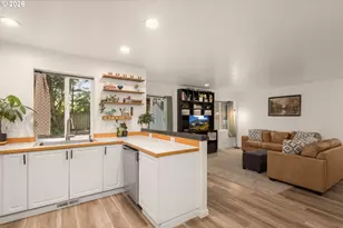 5098 NE Schoeler Cir, Hillsboro, OR 97124 - Photo 8