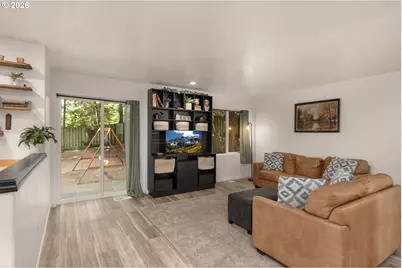 5098 NE Schoeler Cir, Hillsboro, OR 97124 - Photo 4