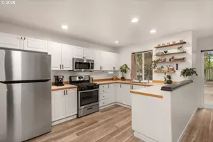 5098 NE Schoeler Cir, Hillsboro, OR 97124 - Photo 6