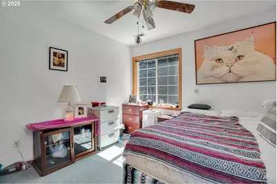 10724 SE Clinton St, Portland, OR 97266 - Photo 26