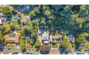 10724 SE Clinton St, Portland, OR 97266 - Photo 44