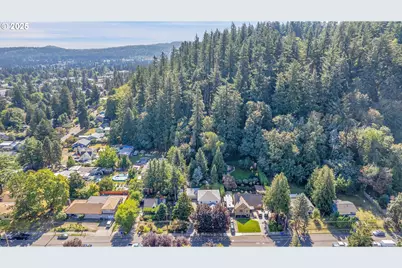 10724 SE Clinton St, Portland, OR 97266 - Photo 42