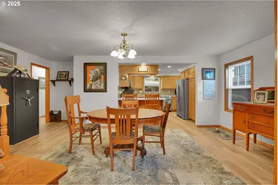 10724 SE Clinton St, Portland, OR 97266 - Photo 10