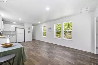 47901 McKenzie Hwy, Vida, OR 97488 - Photo 8