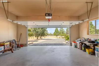 13439 SE Cayuse Rd, Prineville, OR 97754 - Photo 14