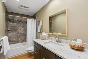 2211 SW 1st Ave, Portland, OR 97201 - Photo 38