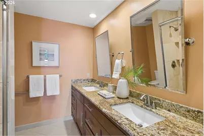 2211 SW 1st Ave #1704, Portland, OR 97201 - Photo 32