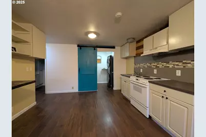 1306 Mt Brynion St, Kelso, WA 98626 - Photo 20