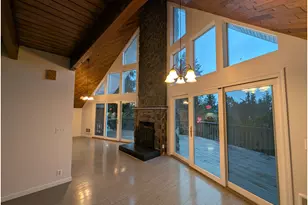 1306 Mt Brynion St, Kelso, WA 98626 - Photo 6