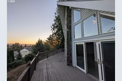 1306 Mt Brynion St, Kelso, WA 98626 - Photo 26