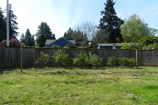 2375 SE Washington Ct, Hillsboro, OR 97123 - Photo 6