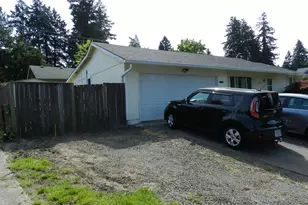 2375 SE Washington Ct, Hillsboro, OR 97123 - Photo 4