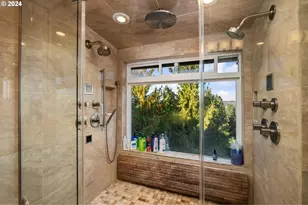 1060 Upper Devon Ln, Lake Oswego, OR 97034 - Photo 30