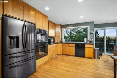 1060 Upper Devon Ln, Lake Oswego, OR 97034 - Photo 16