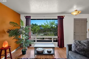 2130 Grant St, Eugene, OR 97405 - Photo 8