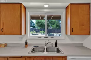 2130 Grant St, Eugene, OR 97405 - Photo 14