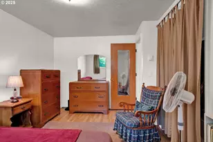 2130 Grant St, Eugene, OR 97405 - Photo 18