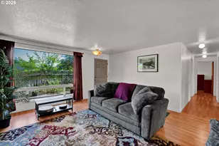 2130 Grant St, Eugene, OR 97405 - Photo 6