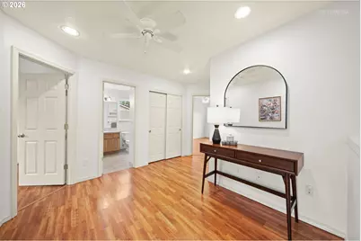 910 NE 4th Ave, Hillsboro, OR 97124 - Photo 16