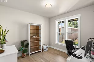 3226 E Province Ct, Newberg, OR 97132 - Photo 4