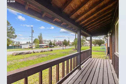604 SW Mildred Ave, Enterprise, OR 97828 - Photo 2