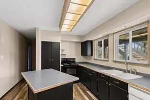 604 SW Mildred Ave, Enterprise, OR 97828 - Photo 4