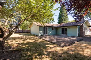 3005 E Lindquist Ct, Newberg, OR 97132 - Photo 36