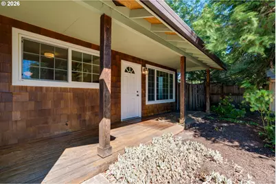3005 E Lindquist Ct, Newberg, OR 97132 - Photo 2