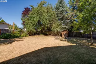 3005 E Lindquist Ct, Newberg, OR 97132 - Photo 40