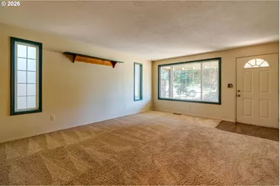 3005 E Lindquist Ct, Newberg, OR 97132 - Photo 4