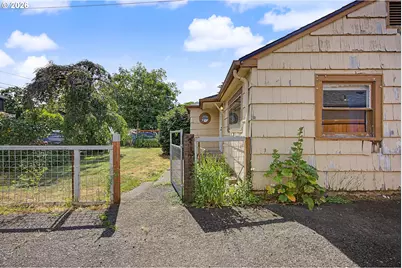 7441 SE Rural St, Portland, OR 97206 - Photo 8