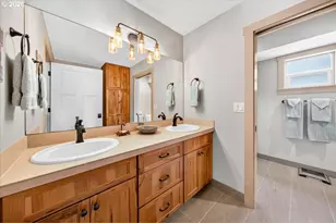 8985 Sandy Hts Rd, Cloverdale, OR 97112 - Photo 14