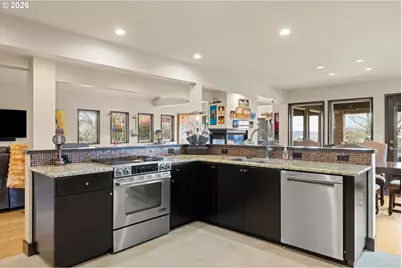 8008 SE Evergreen Hwy, Vancouver, WA 98664 - Photo 14