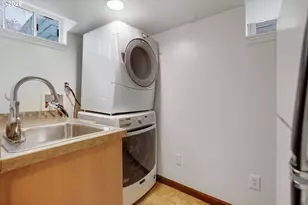 4444 NE Oregon St, Portland, OR 97213 - Photo 24