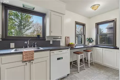 4444 NE Oregon St, Portland, OR 97213 - Photo 12