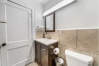 692 Jefferson St, Eugene, OR 97402 - Photo 26