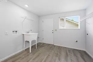 2740 Almaden St, Eugene, OR 97405 - Photo 30