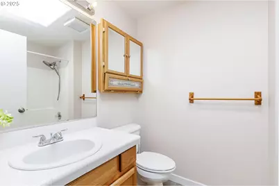 1229 Charman St, Oregon City, OR 97045 - Photo 26