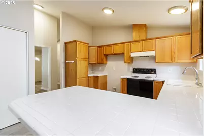 1229 Charman St, Oregon City, OR 97045 - Photo 16