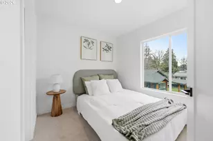 11717 SE Ash St, Portland, OR 97216 - Photo 18