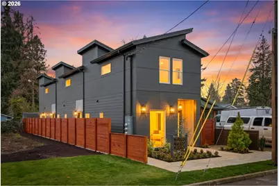 11717 SE Ash St, Portland, OR 97216 - Photo 2