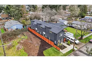 11717 SE Ash St, Portland, OR 97216 - Photo 46