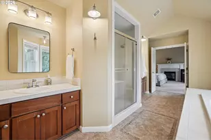 8414 NW Gilliam Ln, Portland, OR 97229 - Photo 32