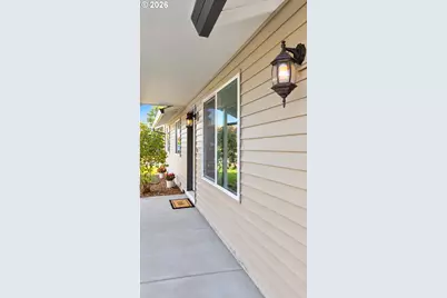 1100 SE 4th Ave, Battle Ground, WA 98604 - Photo 2