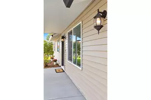 1100 SE 4th Ave, Battle Ground, WA 98604 - Photo 2