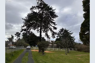 63719 S Barview Rd, Coos Bay, OR 97420 - Photo 10