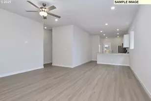 1385 Owl Ave, Woodburn, OR 97071 - Photo 4