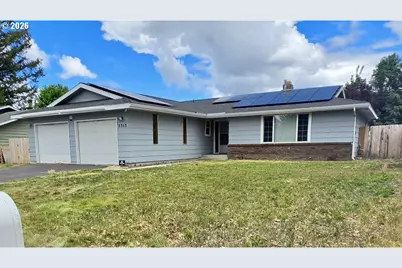5313 Mazama Dr, Klamath Falls, OR 97603 - Photo 2